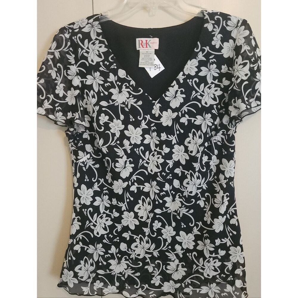 F84 Black & White R&K Originals V-Neck Flutter Sleeve Flowy Blouse-Sheer Lined